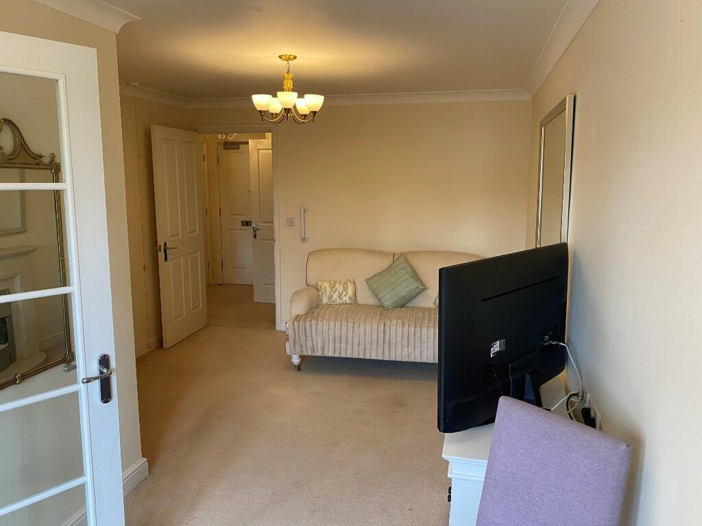 Additional image 4 of 20 Grange Court, Warwick Road, Solihull, West Midlands, B92