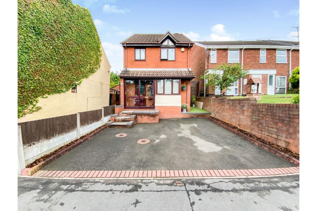 Additional image 16 of Dudley Road, Rowley Regis, B65