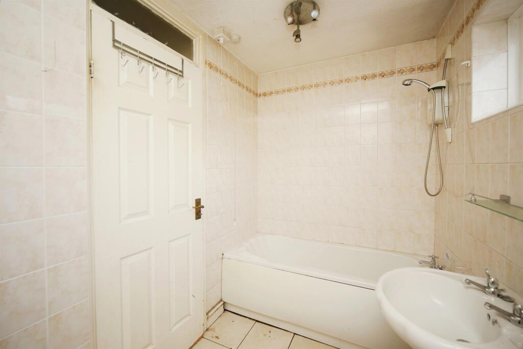 Additional image 3 of Upper Field Close, Redditch