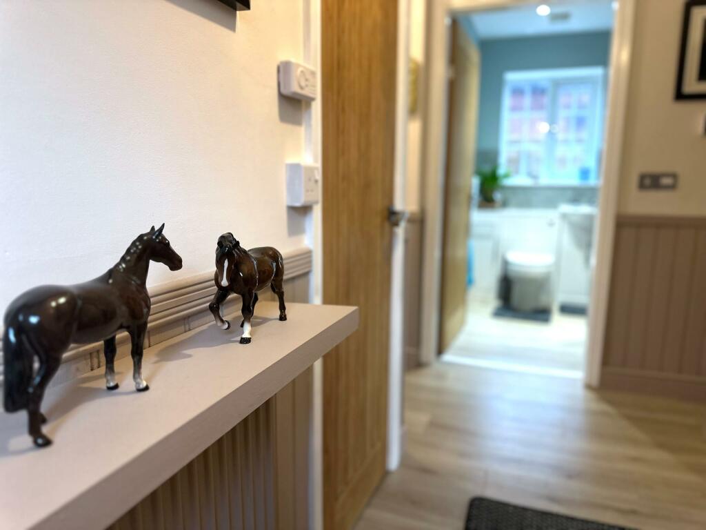 Additional image 5 of Browns Lane, Dordon, B78