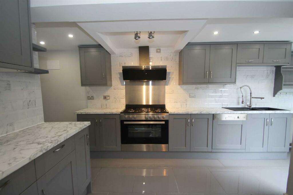 Additional image 20 of Highfield Crescent, Rowley Regis