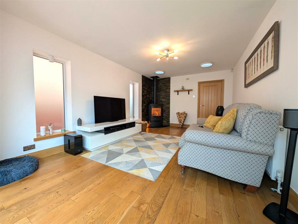 Additional image 25 of Higgs Field Crescent, Cradley Heath