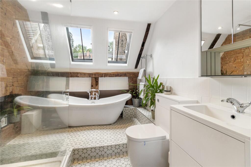 Additional image 14 of The Square, Alvechurch, Birmingham, Worcestershire, B48