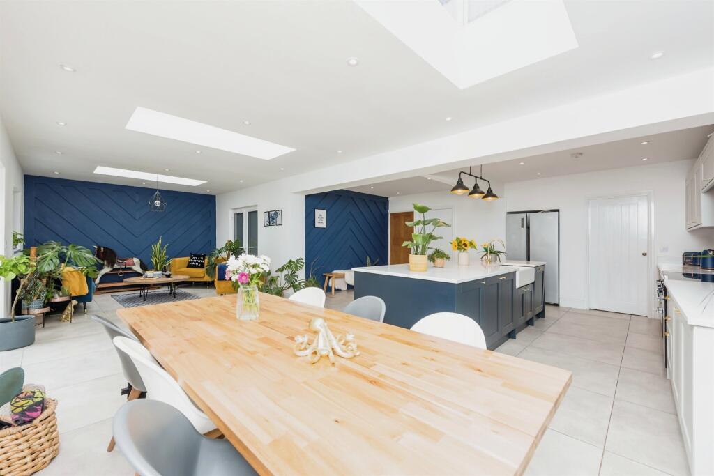 Additional image 2 of Tamworth Road, Kingsbury, TAMWORTH