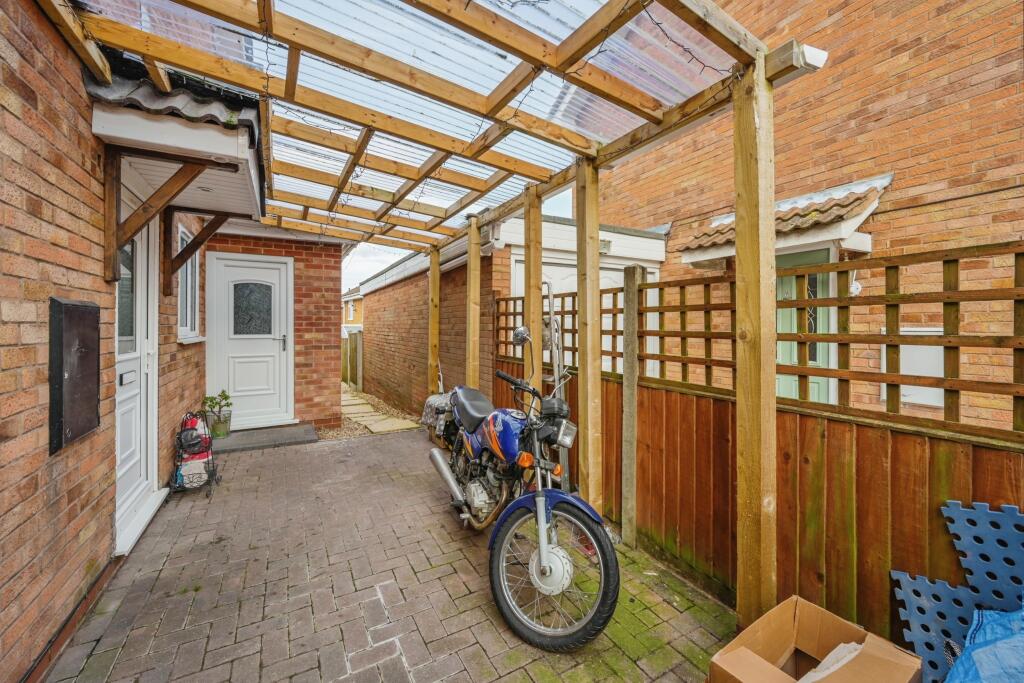 Additional image 11 of Hawfinch, TAMWORTH, Staffordshire, B77