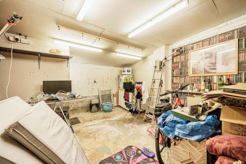 Additional image 8 of Willow Drive, Tividale, Oldbury