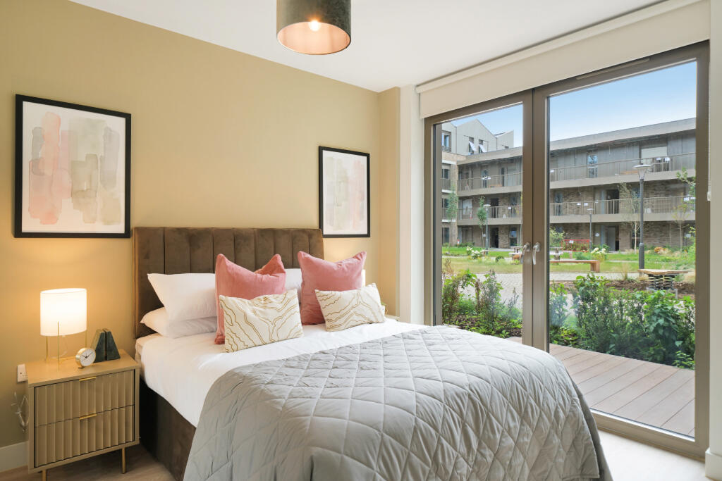 Additional image 2 of Guild Point