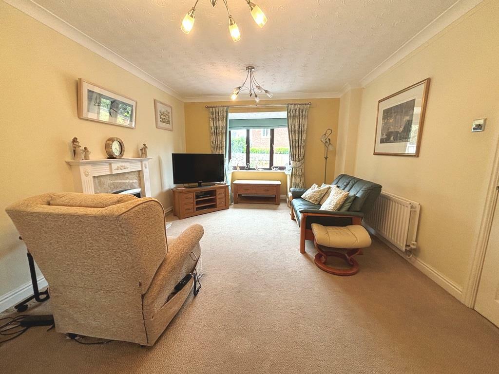 Additional image 3 of Blenheim Close, Bidford-on-avon