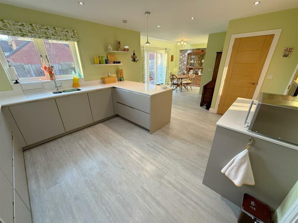 Additional image 5 of Queen Elizabeth Way, Bidford-on-Avon