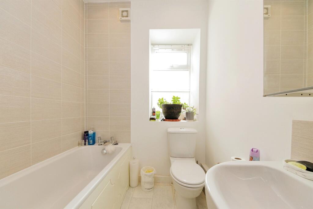 Additional image 6 of Stratford Road, Shirley, Solihull