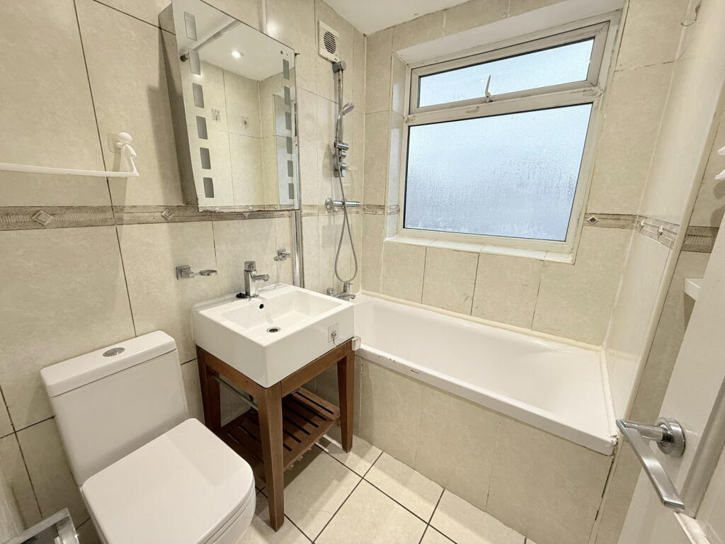 Additional image 13 of Yoxall Road, Shirley