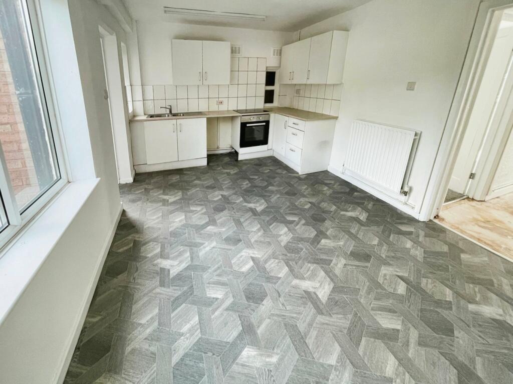Primary image of Beacon Road, Great Barr, Birmingham, B43