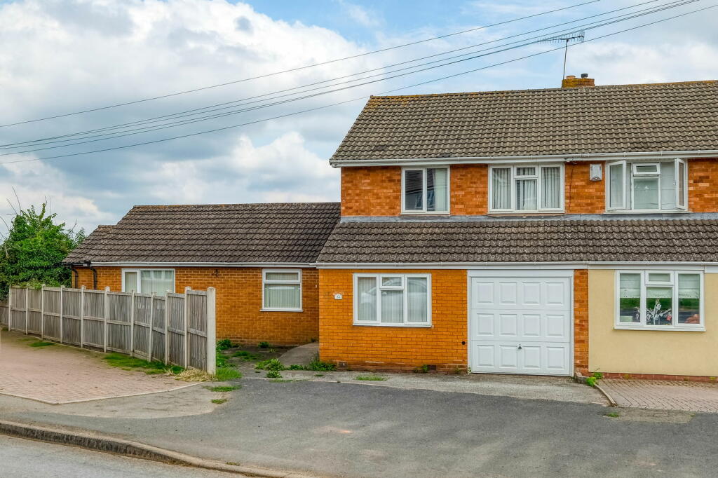 Fox Lane, Hill Top, Bromsgrove, B61 7NL