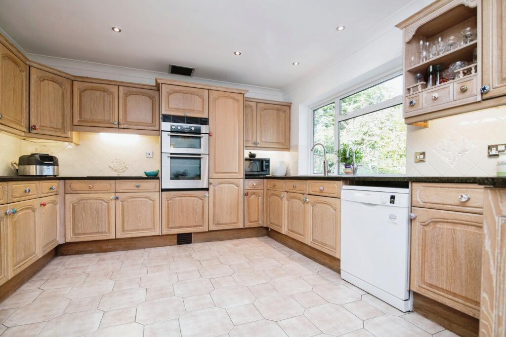 Additional image 3 of Birmingham Road, Mappleborough Green, Studley, Warwickshire, B80