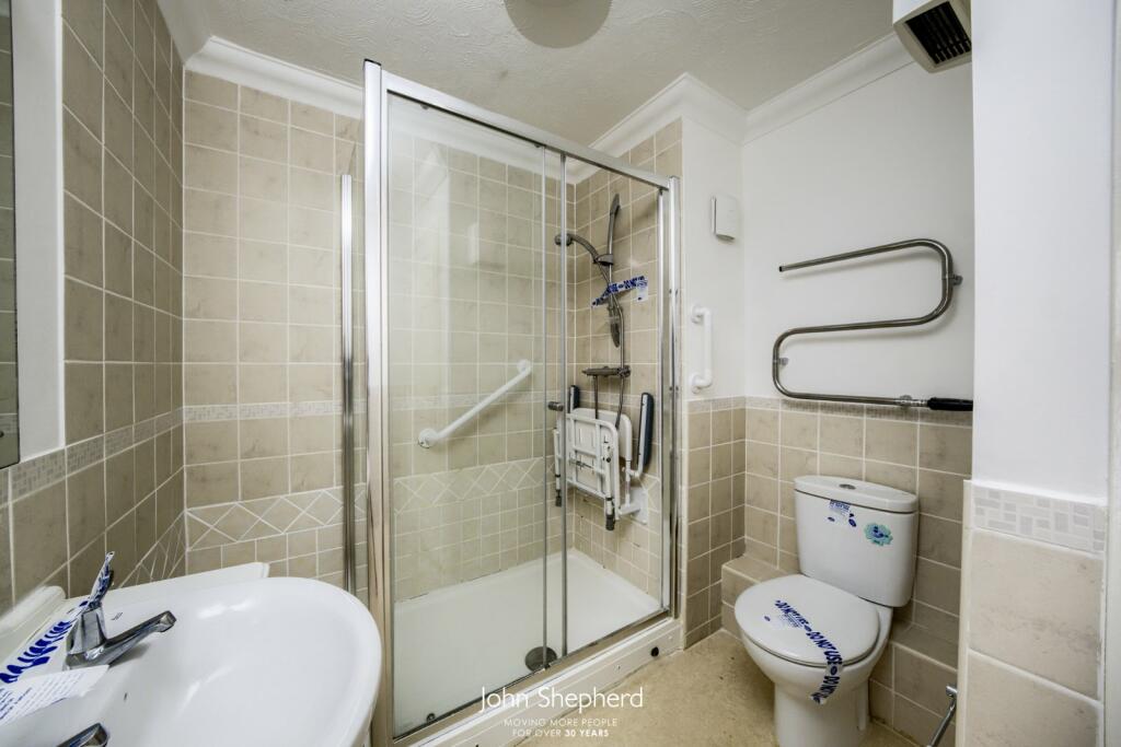 Additional image 5 of Warwick Road, Solihull, West Midlands, B92