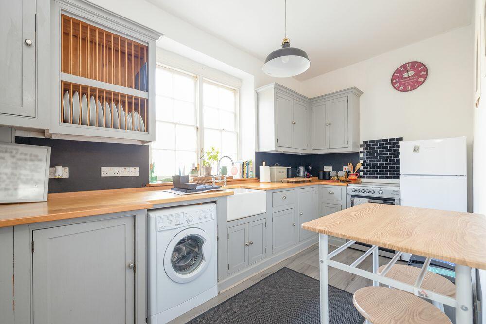 Additional image 3 of Flat 2, 3 Hanover Place, Bath