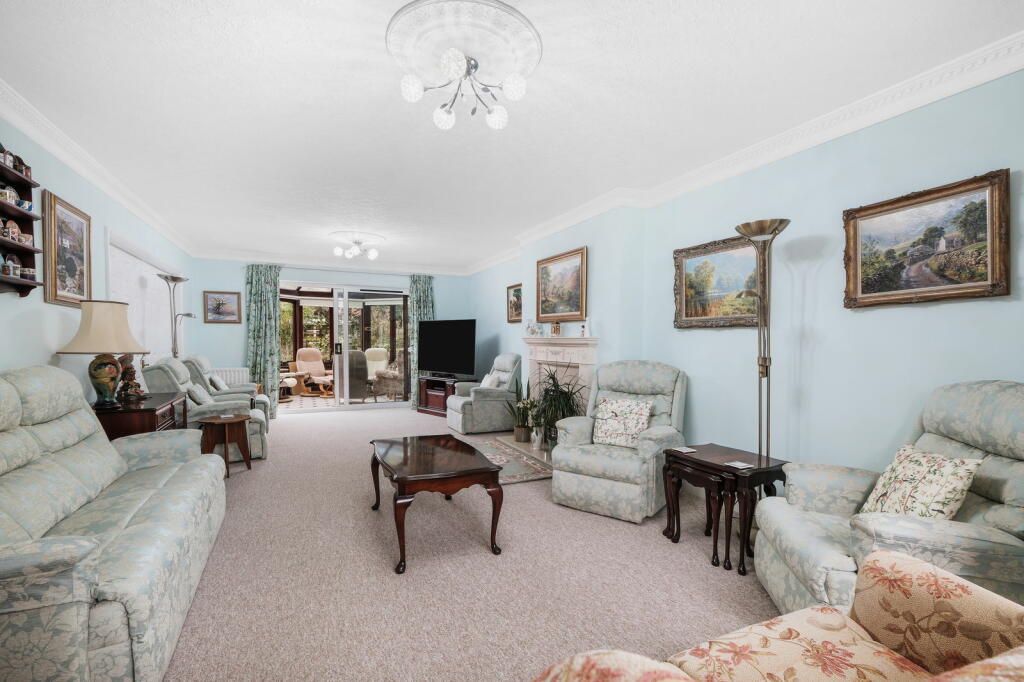 Additional image 2 of Holt Gardens, Studley, B80 7NU