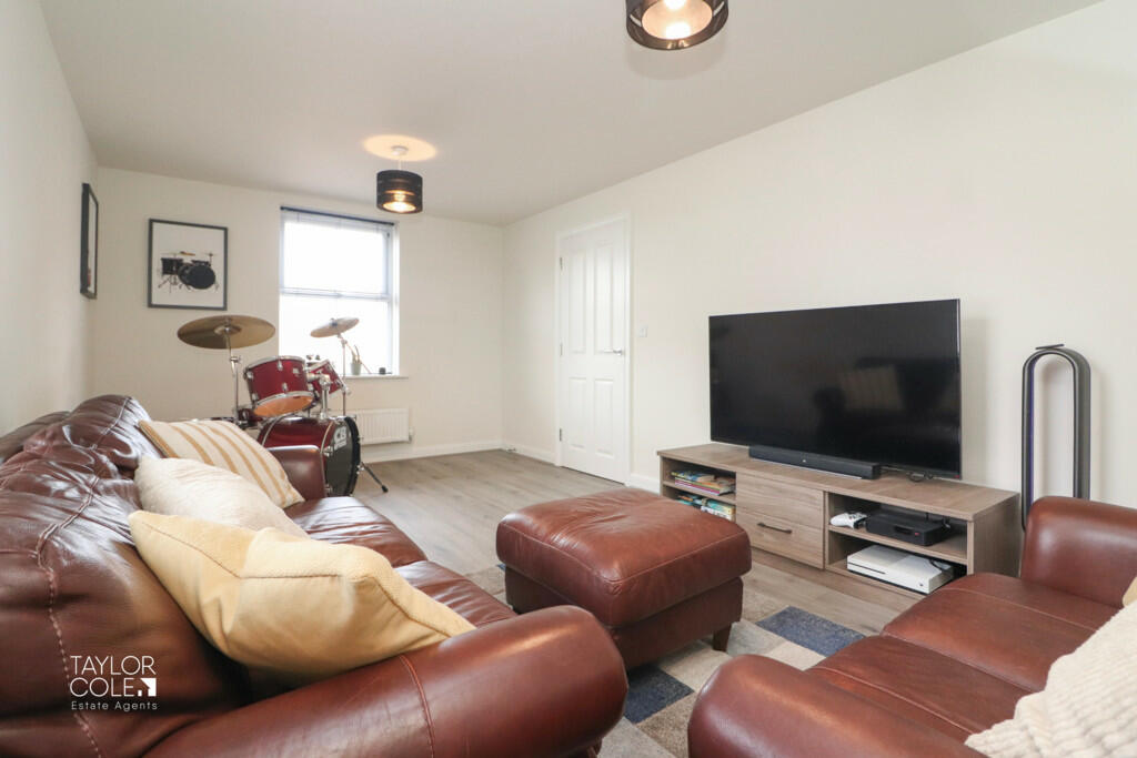 Additional image 4 of Gardiner Close, Tamworth