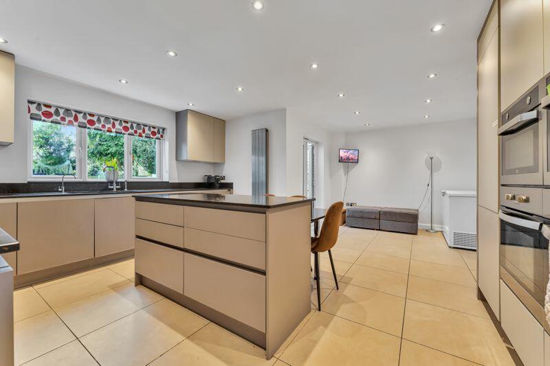 Additional image 8 of 3 West View Court, Sutton Coldfield