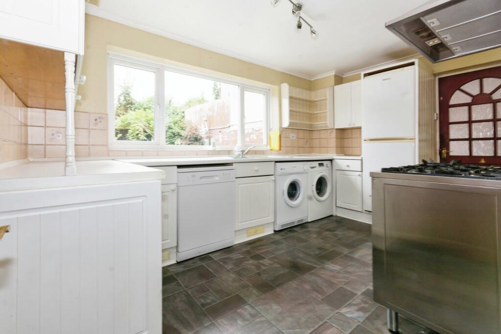 Additional image 10 of Fairlie Crescent, Birmingham, West Midlands, B38