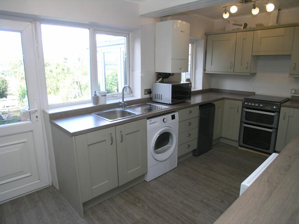 Additional image 3 of CRADLEY HEATH, High Haden Crescent