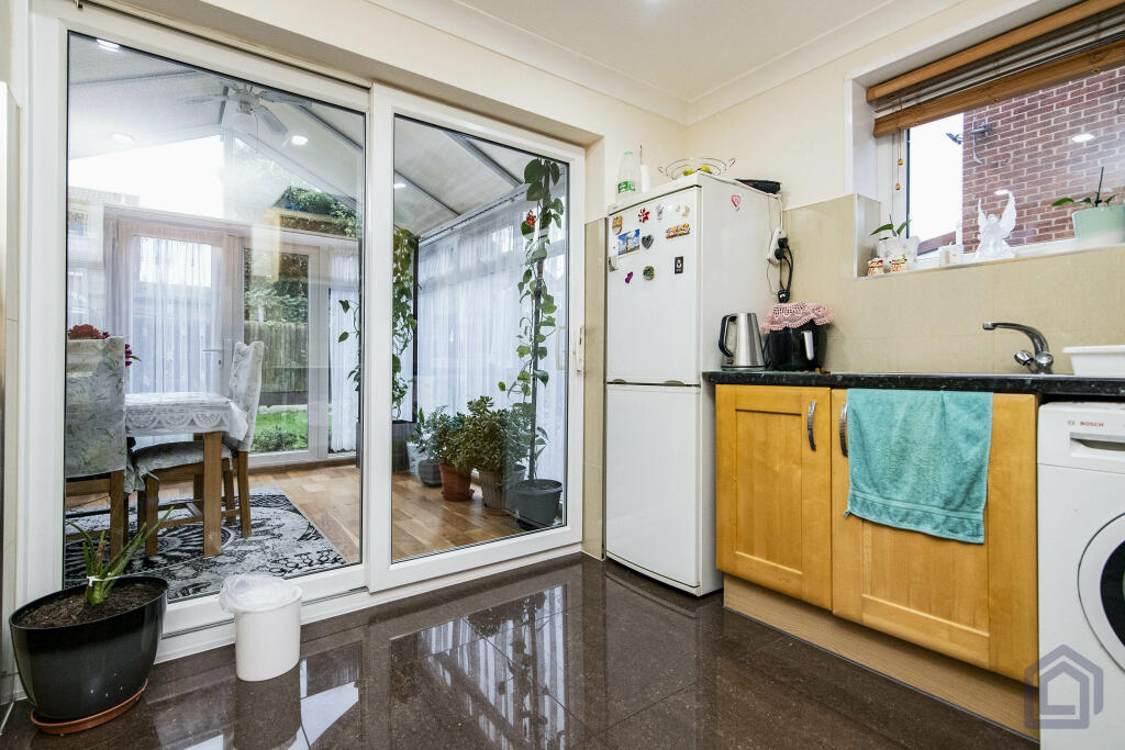 Additional image 5 of Garratt Close, Oldbury, B68