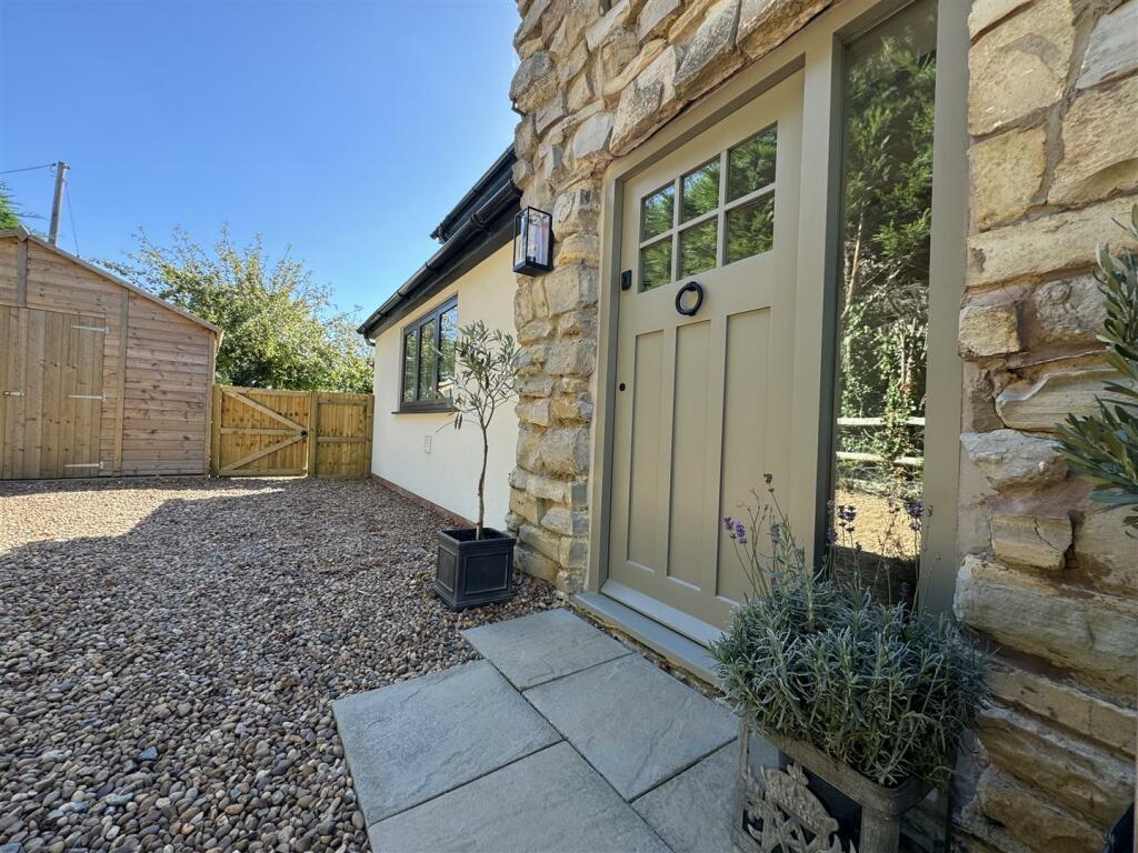 Additional image 2 of Stratford Road, Bidford-On-Avon, Alcester