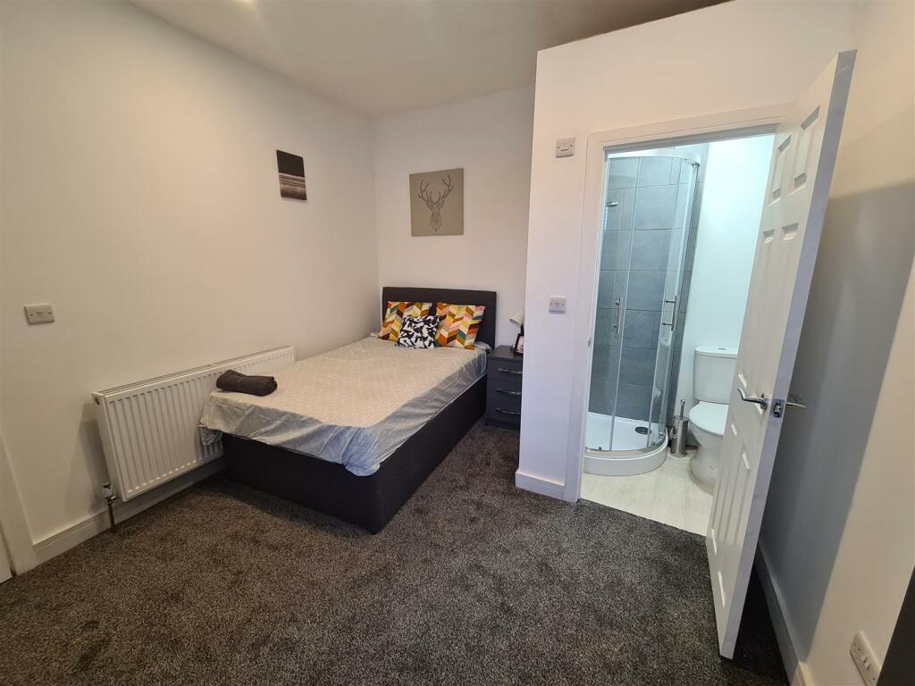 Additional image 9 of Bearwood Road, Smethwick