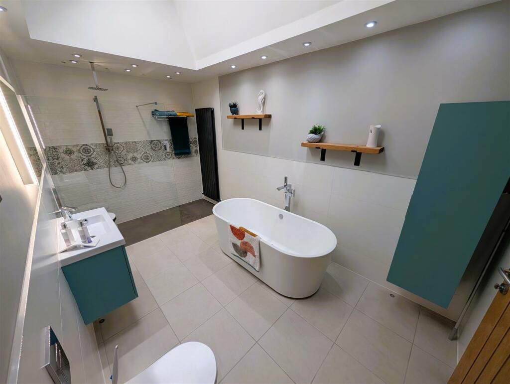 Additional image 6 of Higgs Field Crescent, Cradley Heath