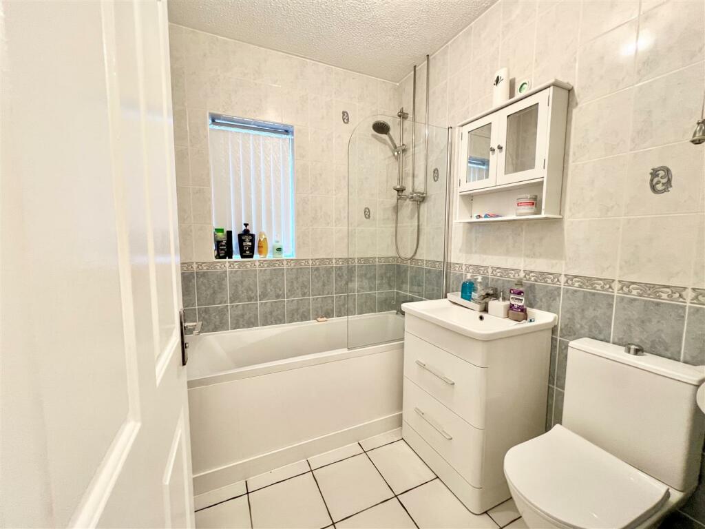 Additional image 9 of Spinners End Drive, Cradley Heath