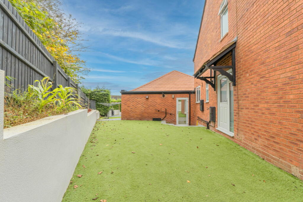 Additional image 38 of Brookfield Close, Hunt End, Redditch, B97 5LL