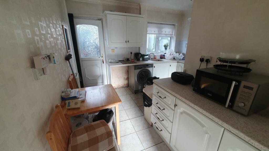 Additional image 8 of 77 Kelvin Way, West Bromwich, West Midlands, B70 7LE