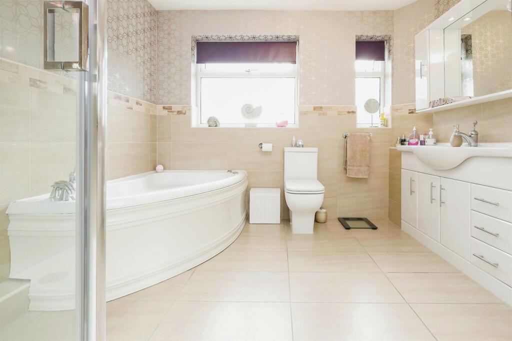 Additional image 13 of Park Hall Crescent, Birmingham