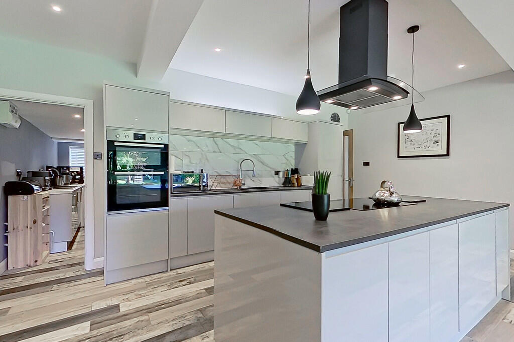 Additional image 11 of Whitehouse Common Road, Sutton Coldfield