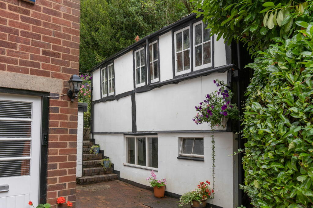 Additional image 24 of Groveley Lane, Cofton Hackett, B45 8UA