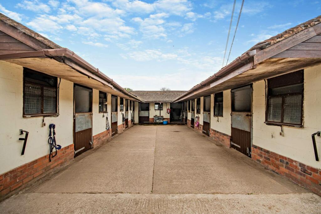 Additional image 8 of Seechem Equestrian Centre, Alvechurch, Worcestershire