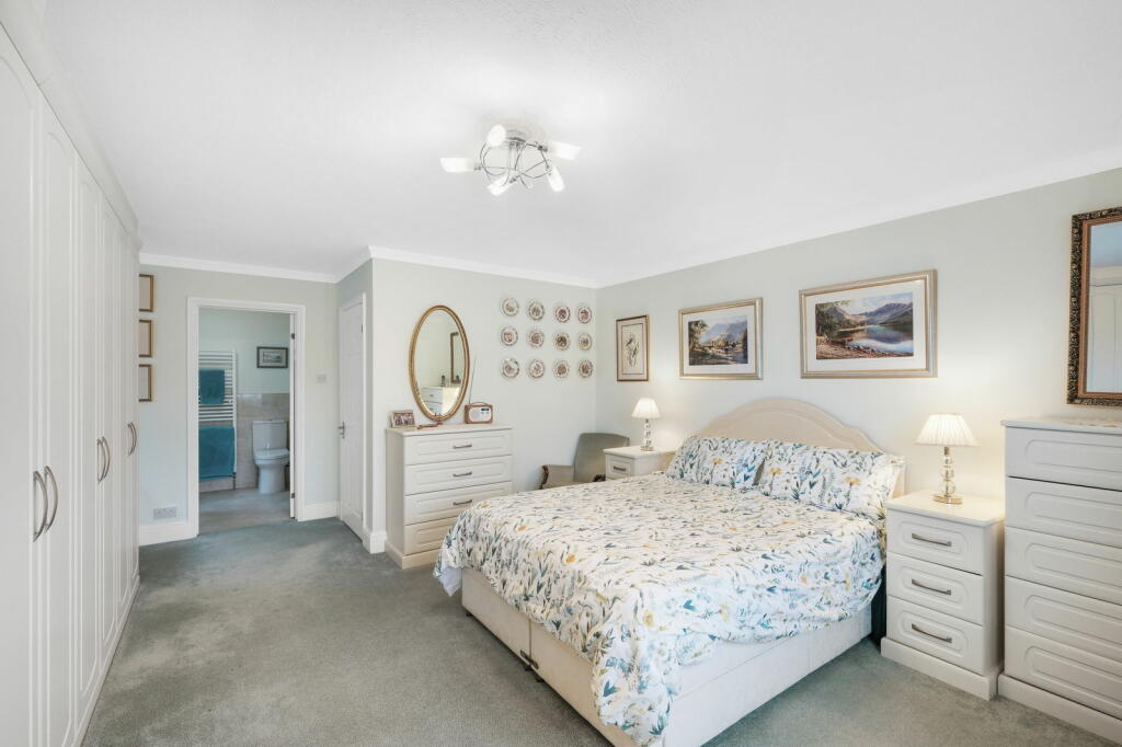 Additional image 10 of Holt Gardens, Studley, B80 7NU