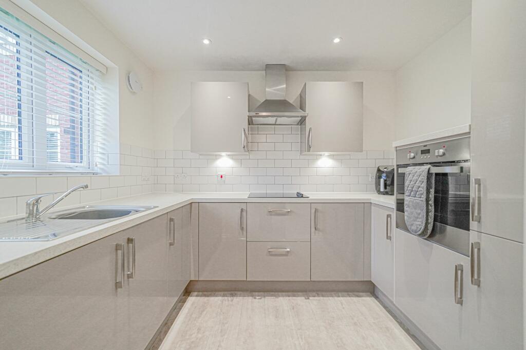 Additional image 11 of Station Road, Knowle, B93