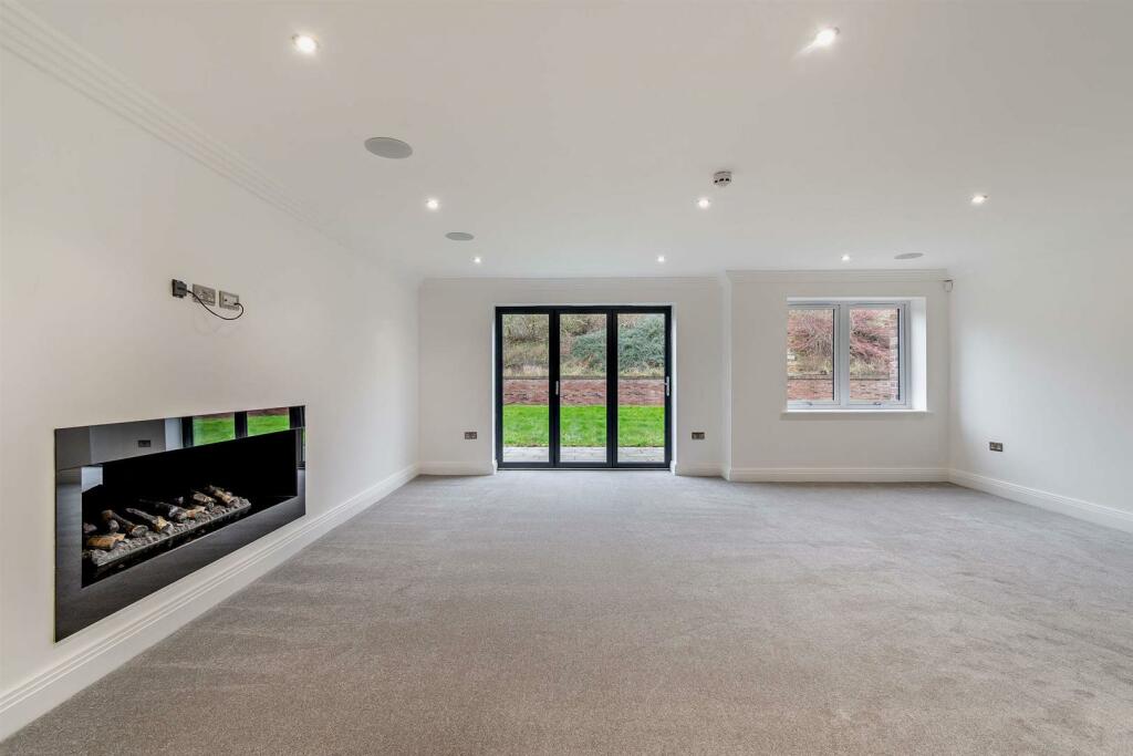 Additional image 5 of De Montfort House, Haven Pastures, Henley-in-Arden