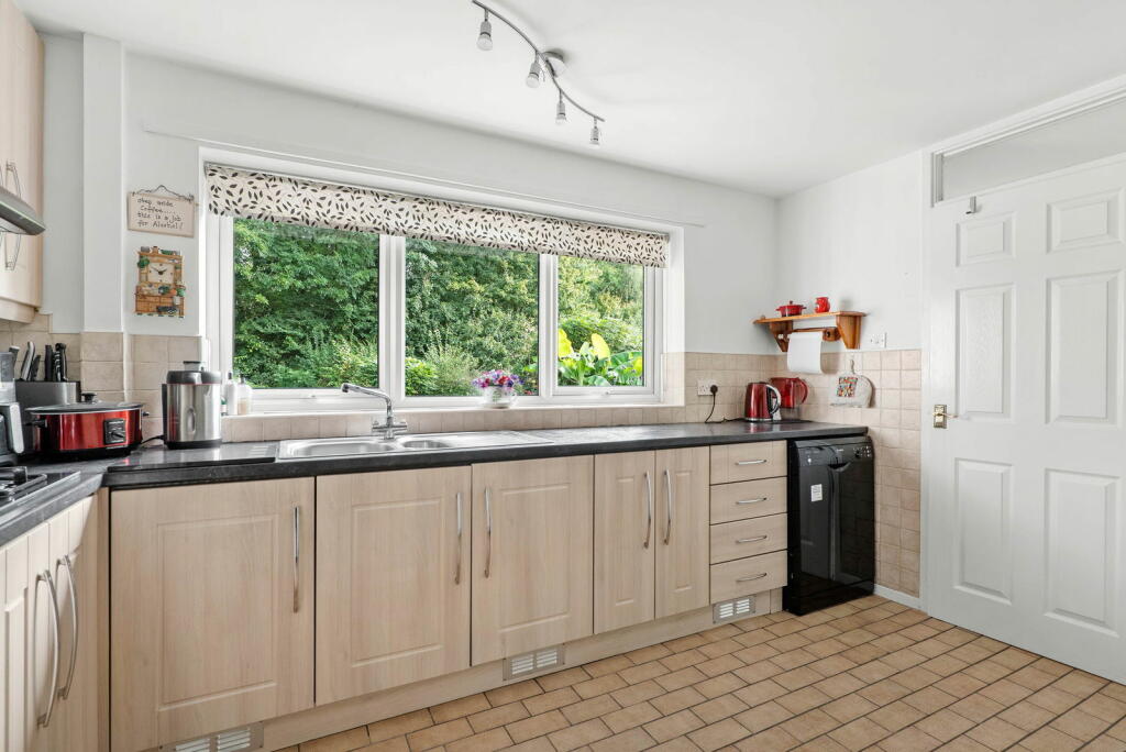 Additional image 4 of Charlecote Close, Redditch, B98 0TQ