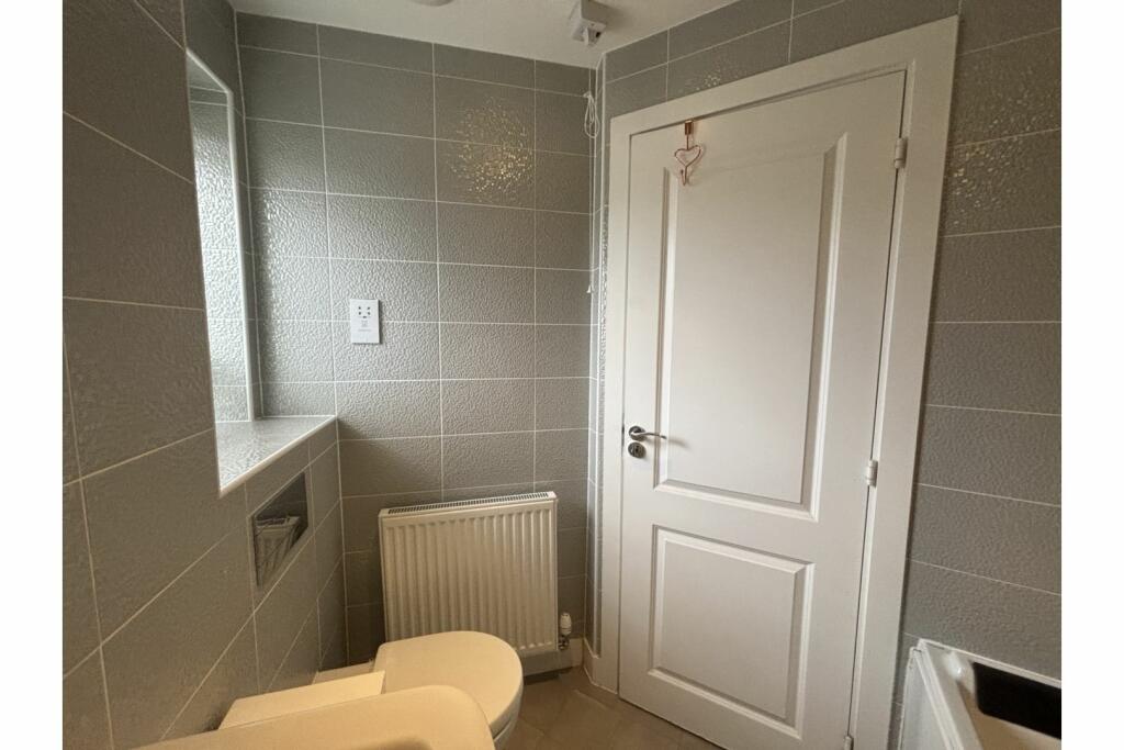 Additional image 15 of St. Vincent Crescent, West Bromwich, B70