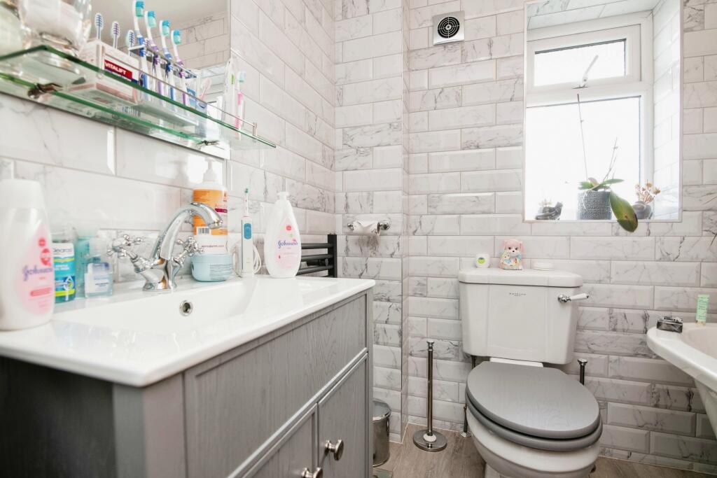 Additional image 12 of Brades Rise, Oldbury, B69