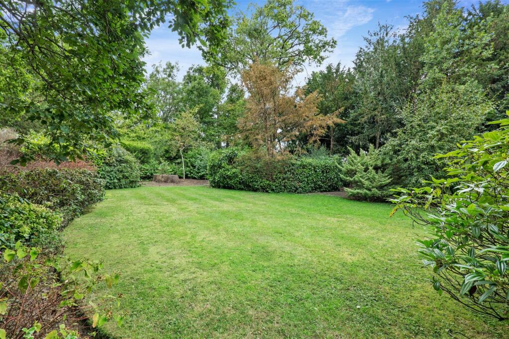 Additional image 21 of Purshall Close, Southcrest, Redditch B97 4PD