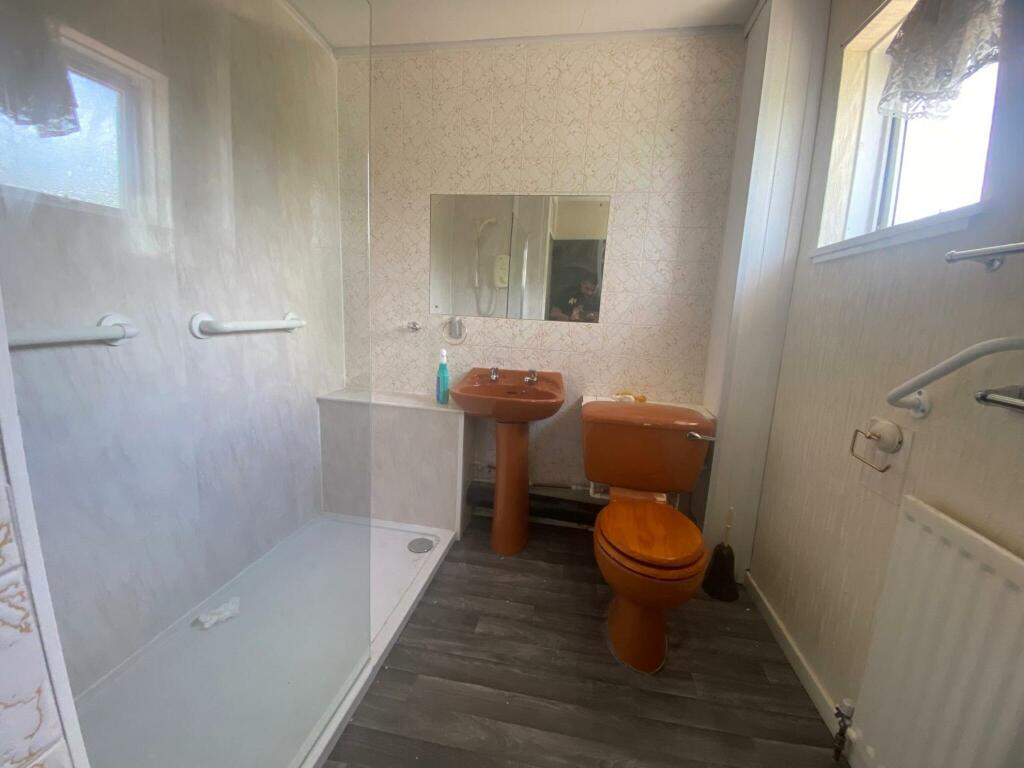 Additional image 5 of 2 Rooms In Toll House Rd, B45 8TX