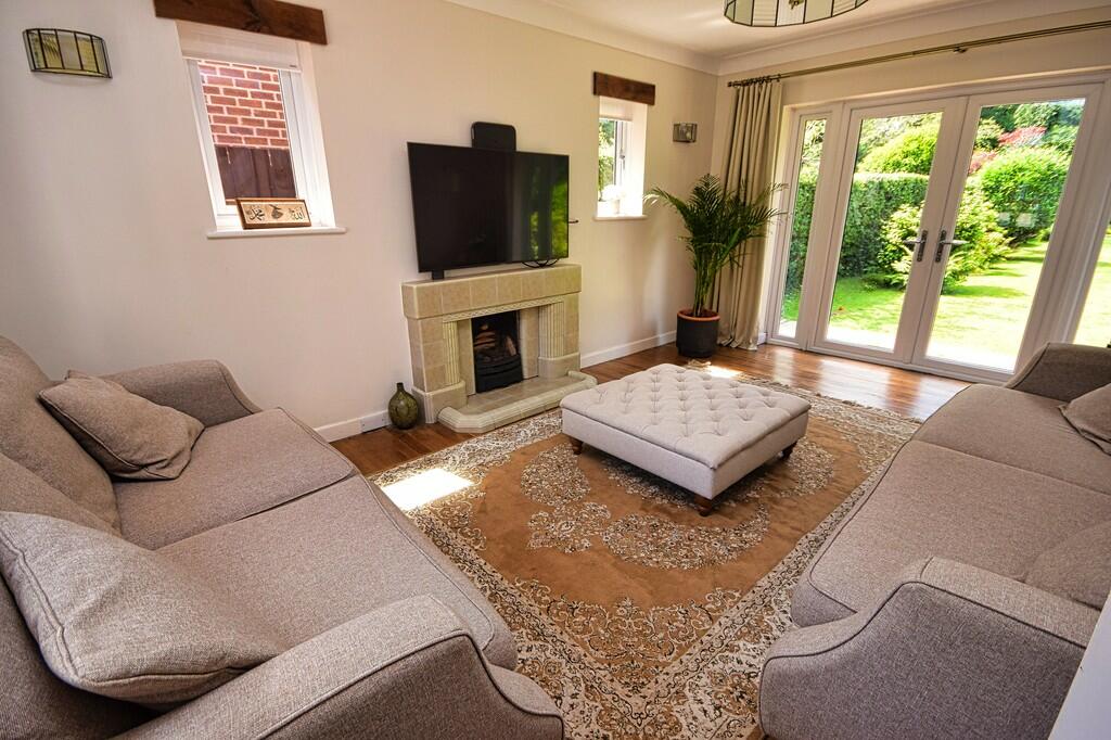 Buryfield Road, Solihull photo 4