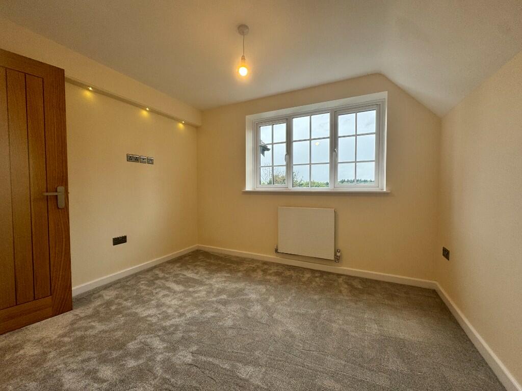 Additional image 40 of Vine Cottage, Dunnington, B49