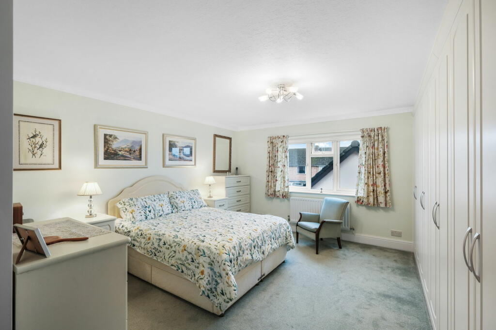 Additional image 11 of Holt Gardens, Studley, B80 7NU