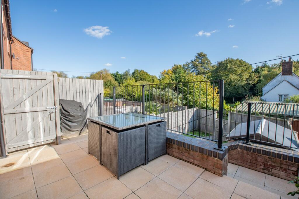 Additional image 15 of Meadow View Close, Bromsgrove, Worcestershire, B60