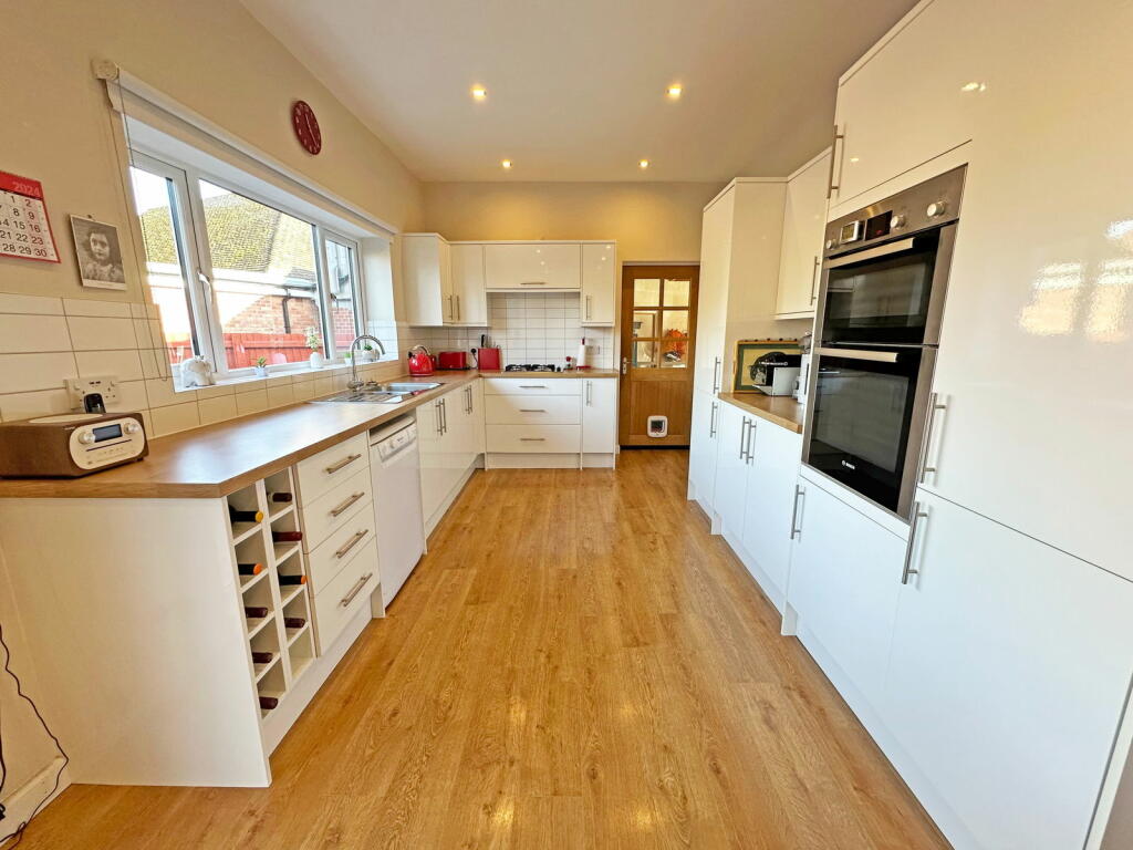 Additional image 4 of Yewhurst Road, Solihull, B91 1PN