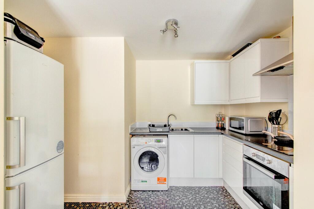 Additional image 5 of Hedgerow Close, Greenlands, Redditch, Worcestershire, B98